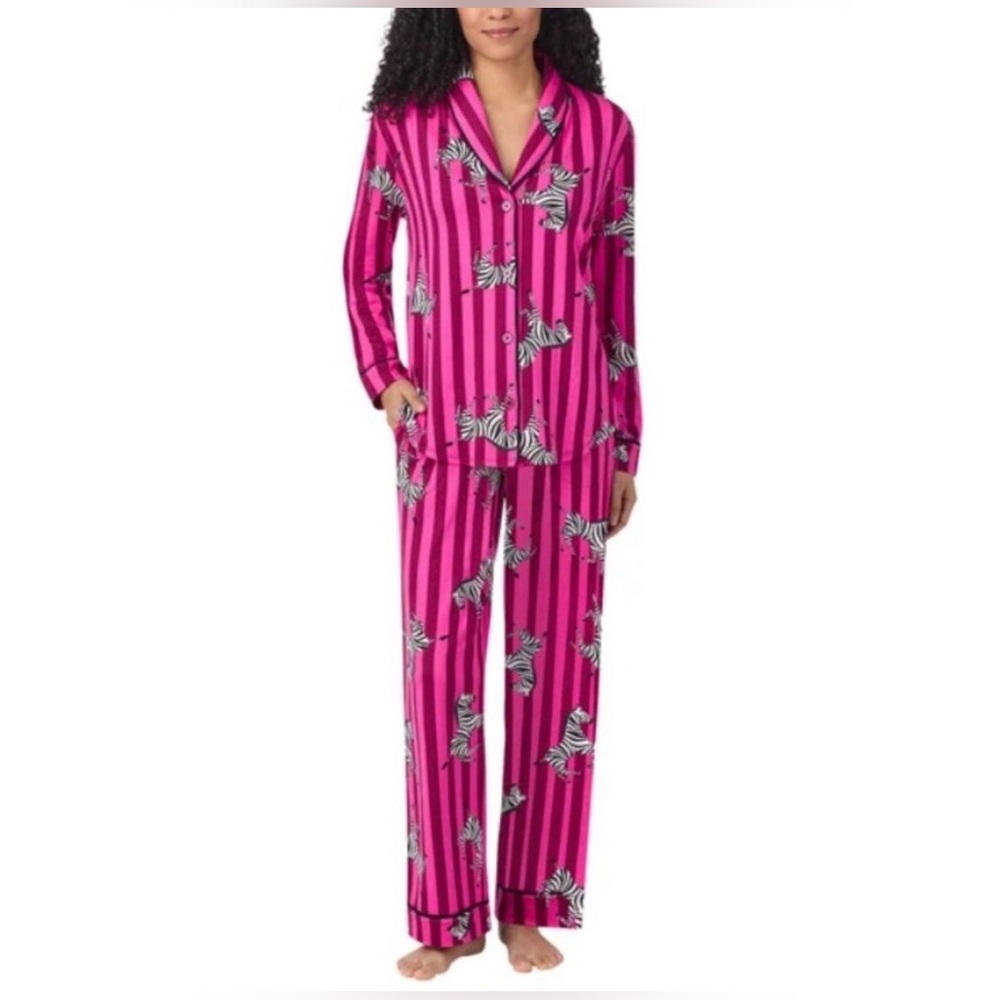 Room service shawl collar pajama set pink stripes with zebra size M